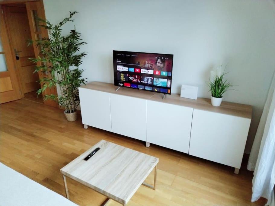 Apartamento Amplio, Luminoso Y Confortable Cc Мадрид Екстериор снимка
